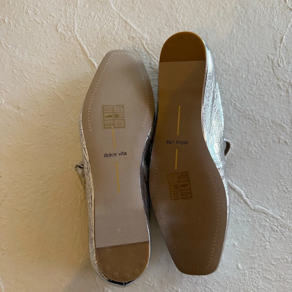 NEW Dolce Vita Reyes Ballet Flats in Silver - Picture 7 of 8